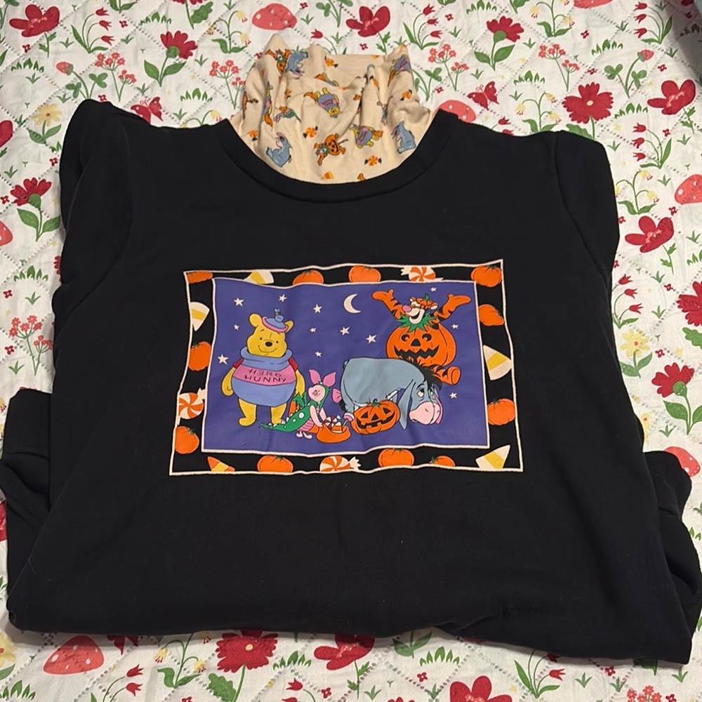 Black Halloween Winnie the Pooh Sweatshirt